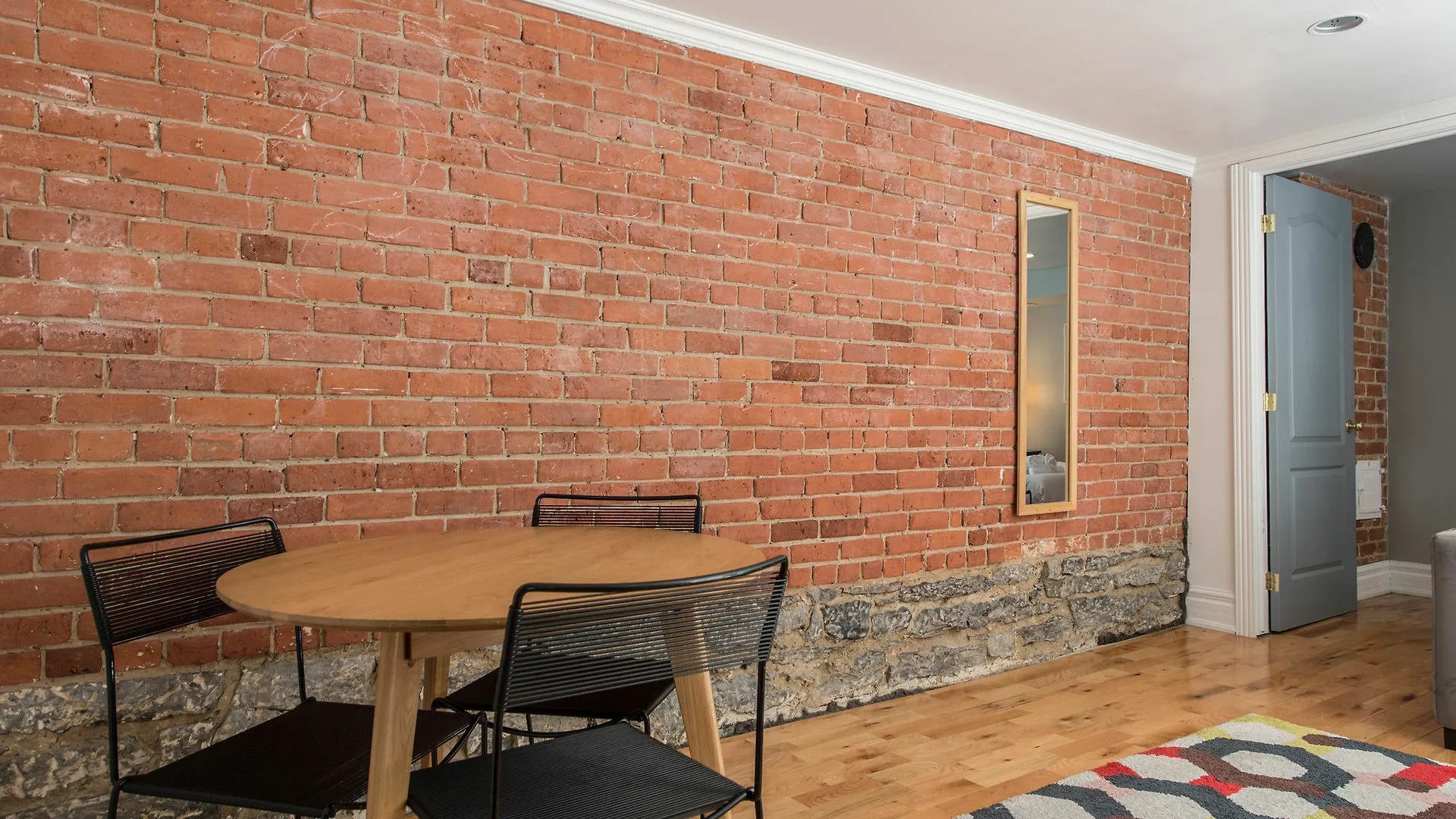 Classic 2Br In Milton Park By Sonder Montréal